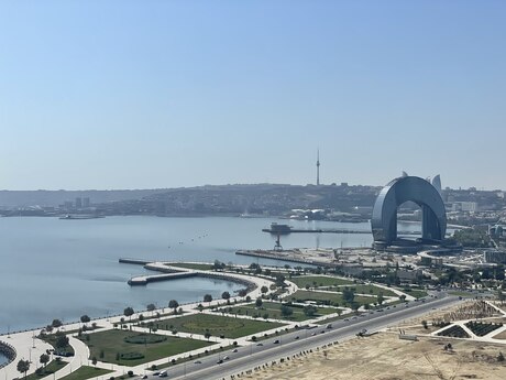 4-room new-build apartment for rent in Park Azure, 215 m², 2 500 AZN/mo, photo 2 / 12