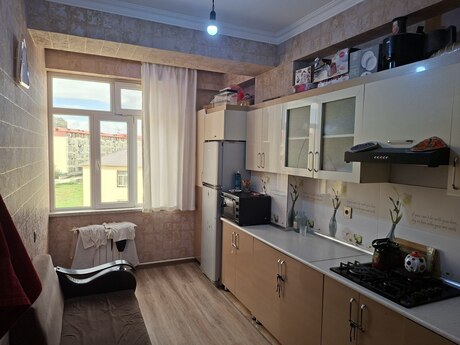 3 otaq · 84 m² · 5/10 mərtəbə, Masazır