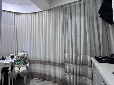 Продаётся 3-комнатная квартира в новостройке, Həzi Aslanov, 93 м², 199 000 AZN, фото 3 / 12