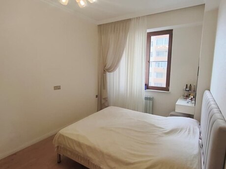 2-room new-build apartment for sale in Qara Qarayev, 55 m², 199 500 AZN, photo 3 / 12