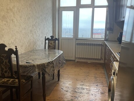 2 otaq · 100 m²