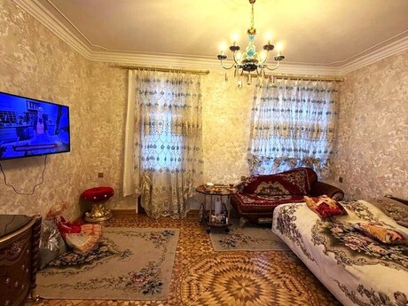 28 Mayda 2 otaqlı köhnə tikili mənzil satılır, 60 m², 195 000 AZN, şəkil 3 / 12