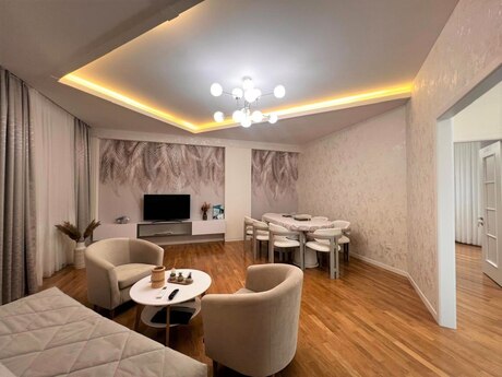 2-room new-build apartment for sale in İnşaatçılar, 80 m², 280 000 AZN, photo 3 / 12