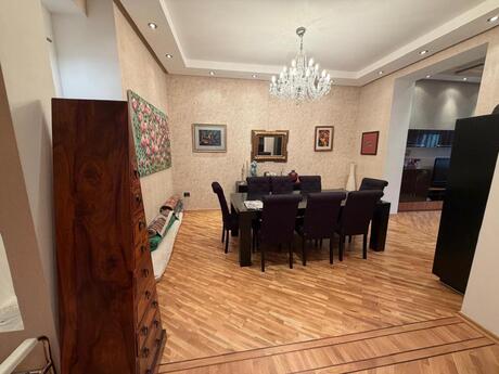 Nəriman Nərimanovda 6 otaqlı köhnə tikili mənzil satılır, 176 m², 350 000 AZN, şəkil 4 / 12