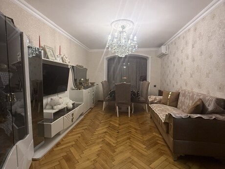 Продаётся 3-комнатная квартира в старом фонде, Nəriman Nərimanov, 70 м², 250 000 AZN, фото 3 / 7