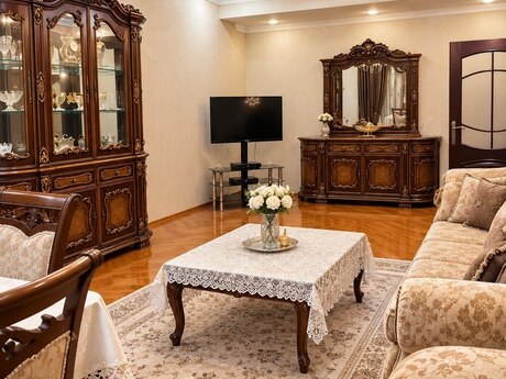Elan №6522421 - Bakı, İnşaatçılar m., 2 otaqlı, 83 m², 13/17 mərtəbə