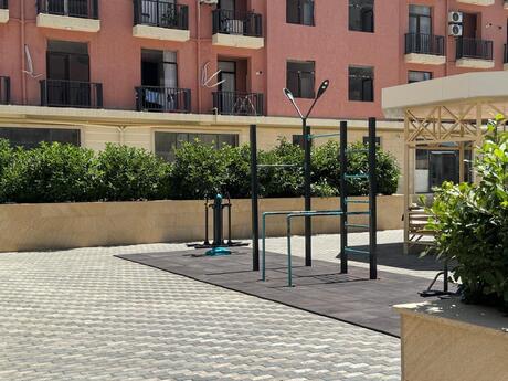 2-room new-build apartment for rent in West Town residence, 90 m², 900 AZN/mo, photo 2 / 12