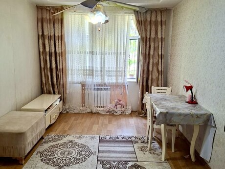 Сдаётся 3-комнатная квартира в старом фонде, Elmlər Akademiyası, 65 м², 750 AZN/мес, фото 3 / 11
