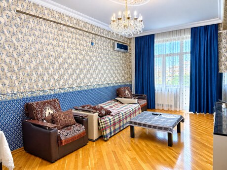 3-room new-build apartment for sale in 8 Noyabr, 130 m², 310 000 AZN, photo 2 / 12