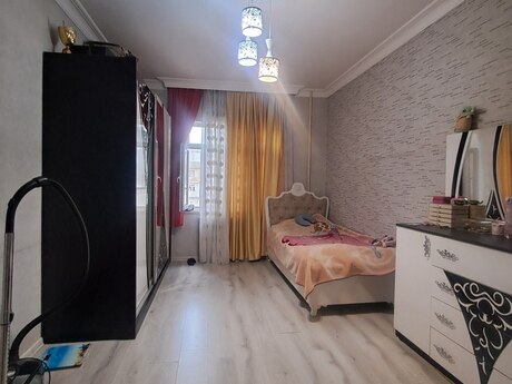 Yeni Yasamalda 5 otaqlı köhnə tikili mənzil satılır, 110 m², 252 000 AZN, şəkil 4 / 12