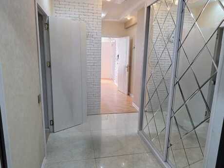 Продаётся 3-комнатная квартира в новостройке, Həzi Aslanov, 69 м², 139 500 AZN, фото 3 / 12