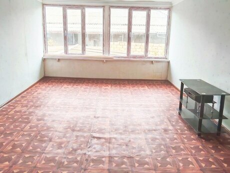 Продаётся 3-комнатная квартира в старом фонде, Nəsimi, 70 м², 85 000 AZN, фото 2 / 10