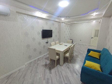 3 otaq · 74 m² · 3/5 mərtəbə, Qurtuluş 93