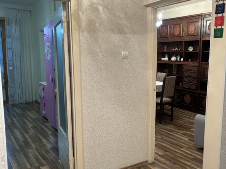 Əhmədlidə 4 otaqlı köhnə tikili mənzil satılır, 85 m², 250 000 AZN, şəkil 2 / 12