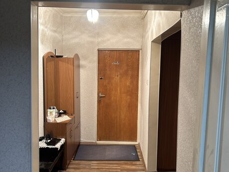Əhmədlidə 4 otaqlı köhnə tikili mənzil satılır, 85 m², 250 000 AZN, şəkil 3 / 12