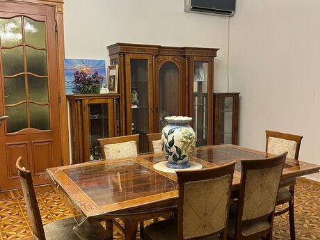 Elan №6522542 - Bakı, 28 May m., 3 otaqlı, 90 m², 3/4 mərtəbə