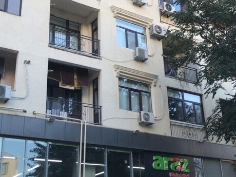 2 otaq · 102 m² · 11/17 mərtəbə, Neftçilər