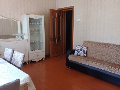 Продаётся 3-комнатная квартира в старом фонде, Nərimanov, 70 м², 150 000 AZN, фото 2 / 11