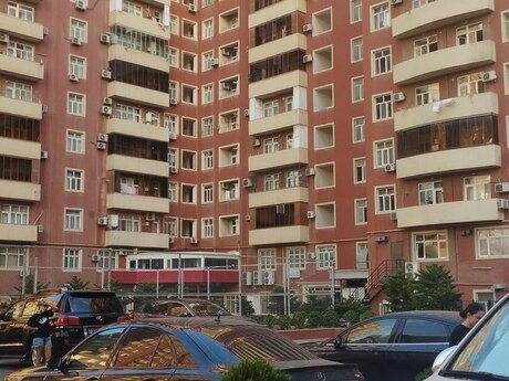 Продаётся 2-комнатная квартира в новостройке, Azadlıq Prospekti, 68 м², 235 000 AZN, фото 3 / 12