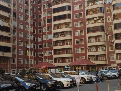 Продаётся 2-комнатная квартира в новостройке, Azadlıq Prospekti, 68 м², 235 000 AZN, фото 2 / 12