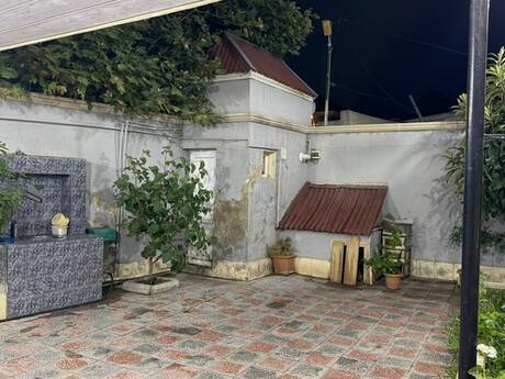 Qaraçuxurda 4 otaqlı həyət evi satılır, 80 m², 195 000 AZN, şəkil 2 / 12
