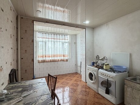 Bakıxanovda 3 otaqlı köhnə tikili mənzil satılır, 75 m², 195 000 AZN, şəkil 3 / 11