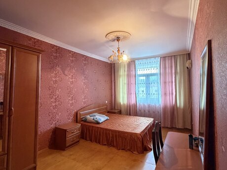Bakıxanovda 3 otaqlı köhnə tikili mənzil satılır, 75 m², 195 000 AZN, şəkil 5 / 11