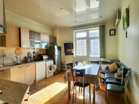 3-room new-build apartment for sale in Şah İsmayıl Xətai, 145 m², 395 000 AZN, photo 2 / 12