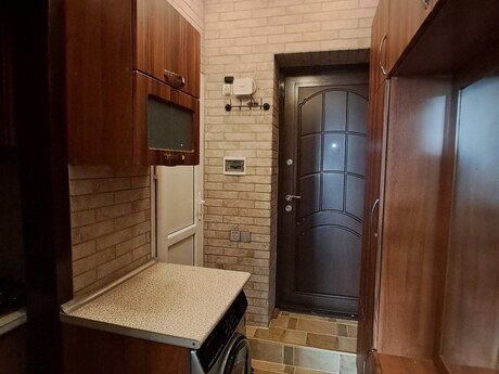 28 Mayda 1 otaqlı köhnə tikili mənzil kirayə verilir, 20 m², 500 AZN/ay, şəkil 3 / 6