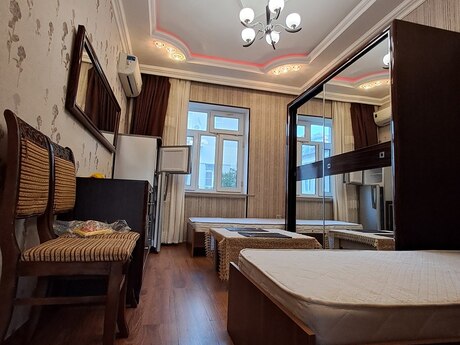 28 Mayda 1 otaqlı köhnə tikili mənzil kirayə verilir, 20 m², 500 AZN/ay, şəkil 4 / 6