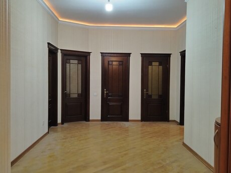 Сдаётся 3-комнатная квартира в новостройке, Nərimanov, 160 м², 1 050 AZN/мес, фото 2 / 12