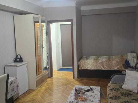 2-room old-build apartment for sale in Gənclik, 50 m², 158 000 AZN, photo 3 / 12
