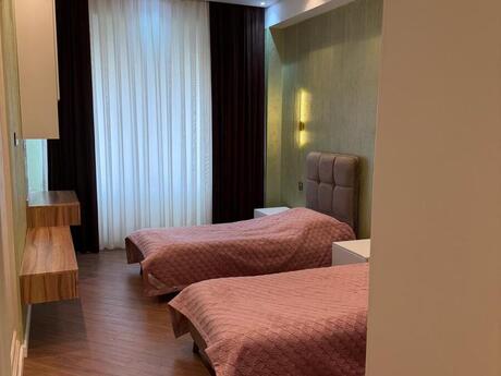 Ağ şəhərdə 3 otaqlı yeni tikili mənzil kirayə verilir, 140 m², 2 400 AZN/ay, şəkil 4 / 12