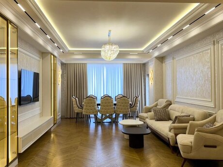 4 otaq · 233 m² · 5/17 mərtəbə, Nərimanov