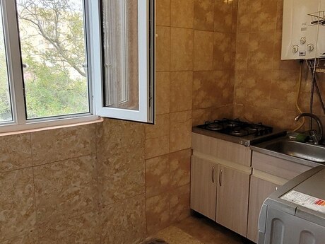 1-room old-build apartment for sale in Qara Qarayev, 22 m², 69 500 AZN, photo 3 / 5