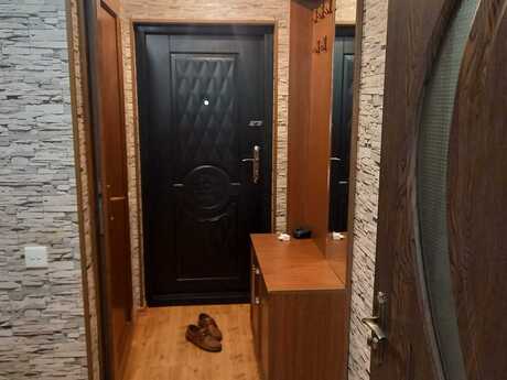 Qurtuluş 93 kompleksində 2 otaqlı yeni tikili mənzil kirayə verilir, 41 m², 330 AZN/ay, şəkil 2 / 8
