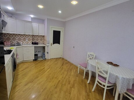 8 Noyabrda 3 otaqlı yeni tikili mənzil satılır, 107 m², 298 000 AZN, şəkil 2 / 12