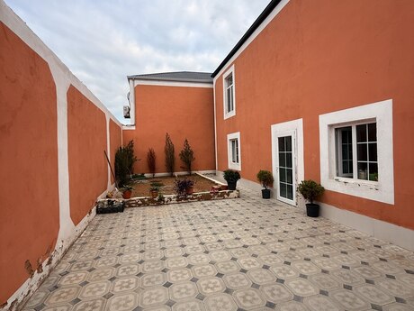 5 rooms · 130 m²