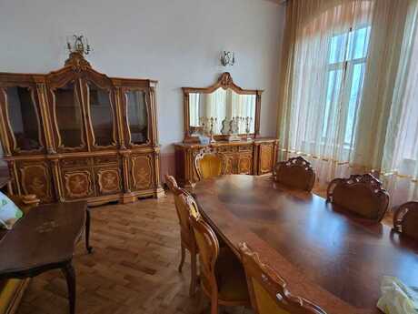 Sahildə 6 otaqlı köhnə tikili mənzil kirayə verilir, 320 m², 5 000 AZN/ay, şəkil 5 / 12