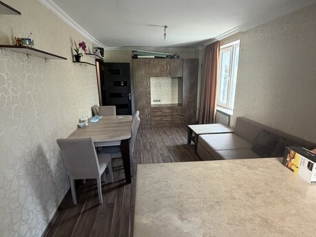 2 otaq · 31 m² · 3/5 mərtəbə, Elmlər Akademiyası