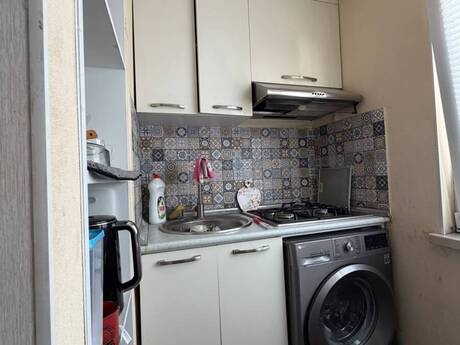 Продаётся 2-комнатная квартира в старом фонде, Nizami, 35 м², 129 000 AZN, фото 4 / 8