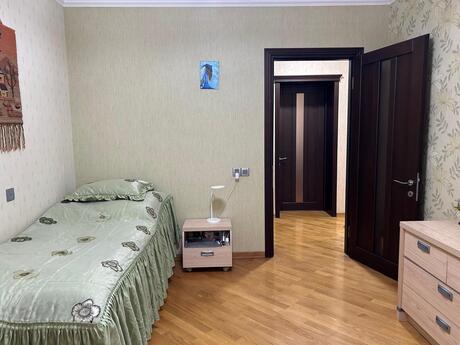 4-room old-build apartment for sale in Həzi Aslanov, 82 m², 240 000 AZN, photo 4 / 12