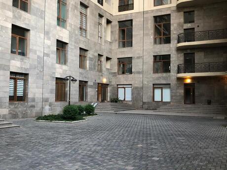 3-room new-build apartment for sale in ABU Park, 163 m², 480 000 AZN, photo 2 / 6