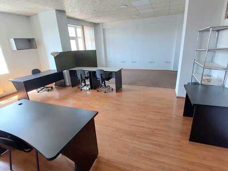 Объявление №6523241 - Баку, м. Низами, 4-комн., 175 м²