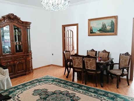 Elan №6523210 - Bakı, Nəsimi r., 4 otaqlı, 120 m², 2/4 mərtəbə