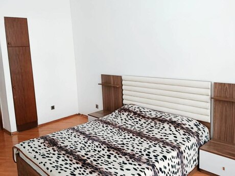 Nəsimidə 4 otaqlı köhnə tikili mənzil kirayə verilir, 120 m², 1 000 AZN/ay, şəkil 3 / 11