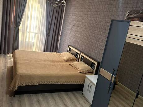 3-room new-build apartment for rent in Nəsimi, 110 m², 1 400 AZN/mo, photo 2 / 12