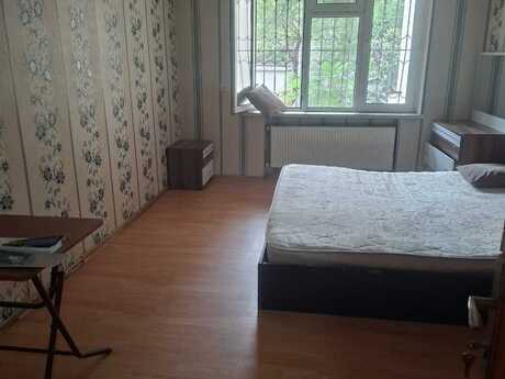 Elan №6523245 - Bakı, 28 May m., 3 otaqlı, 70 m², 1/5 mərtəbə