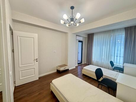 Rifah Plaza kompleksində 3 otaqlı yeni tikili mənzil satılır, 101 m², 349 000 AZN, şəkil 2 / 12