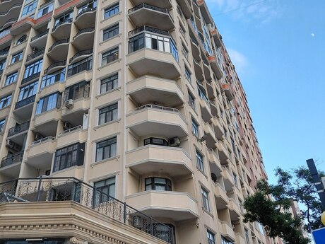Elan №6523355 - Bakı, Elmlər Akademiyası m., 4 otaqlı, 166 m², 16/17 mərtəbə